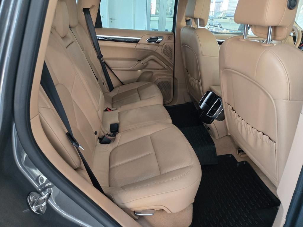 Porsche Cayenne (Type 92A) – Image 7