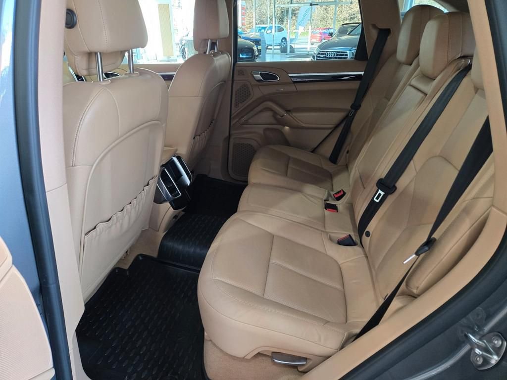 Porsche Cayenne (Type 92A) – Image 8