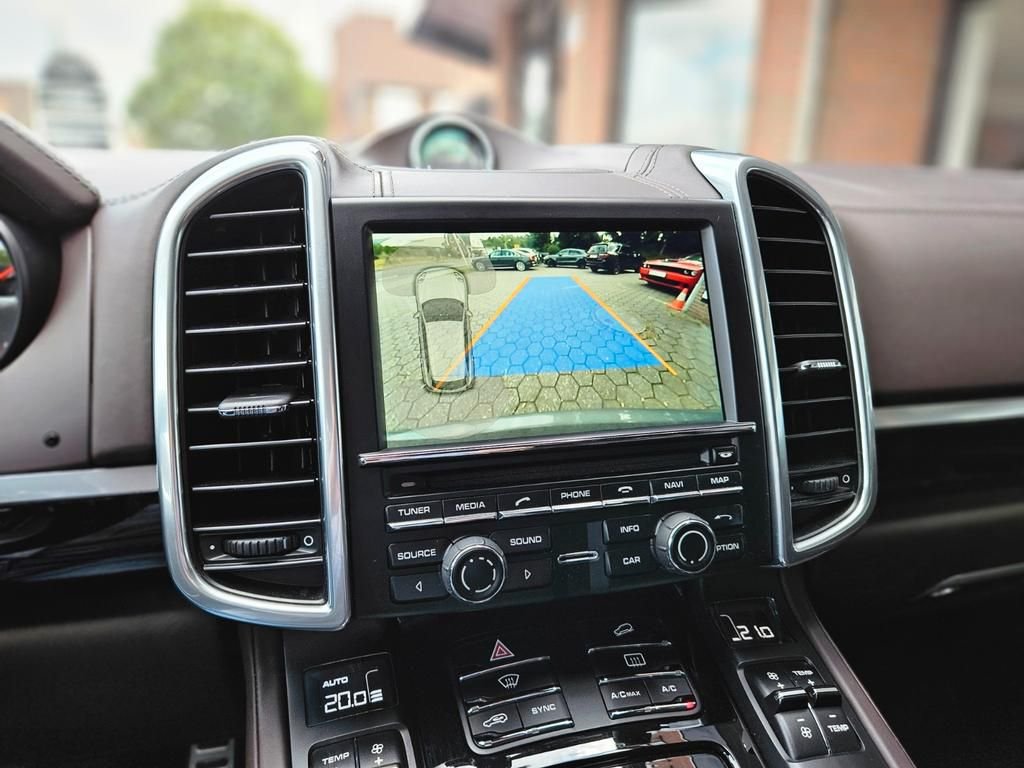 Porsche Cayenne S/LED/Bose/Sièges chauffants/Attelage – Image 9