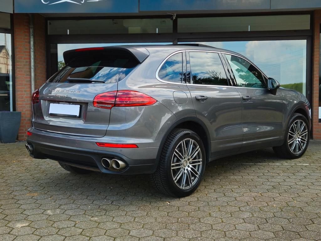 Porsche Cayenne S/LED/Bose/Sièges chauffants/Attelage – Image 19