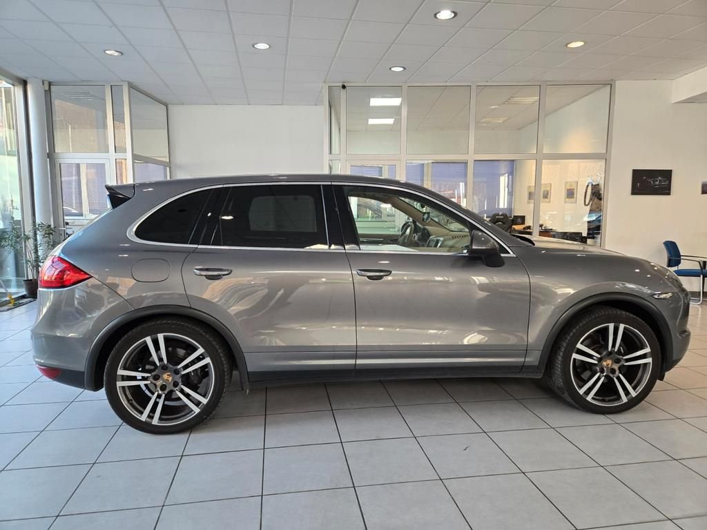 Porsche Cayenne (Type 92A) – Image 17