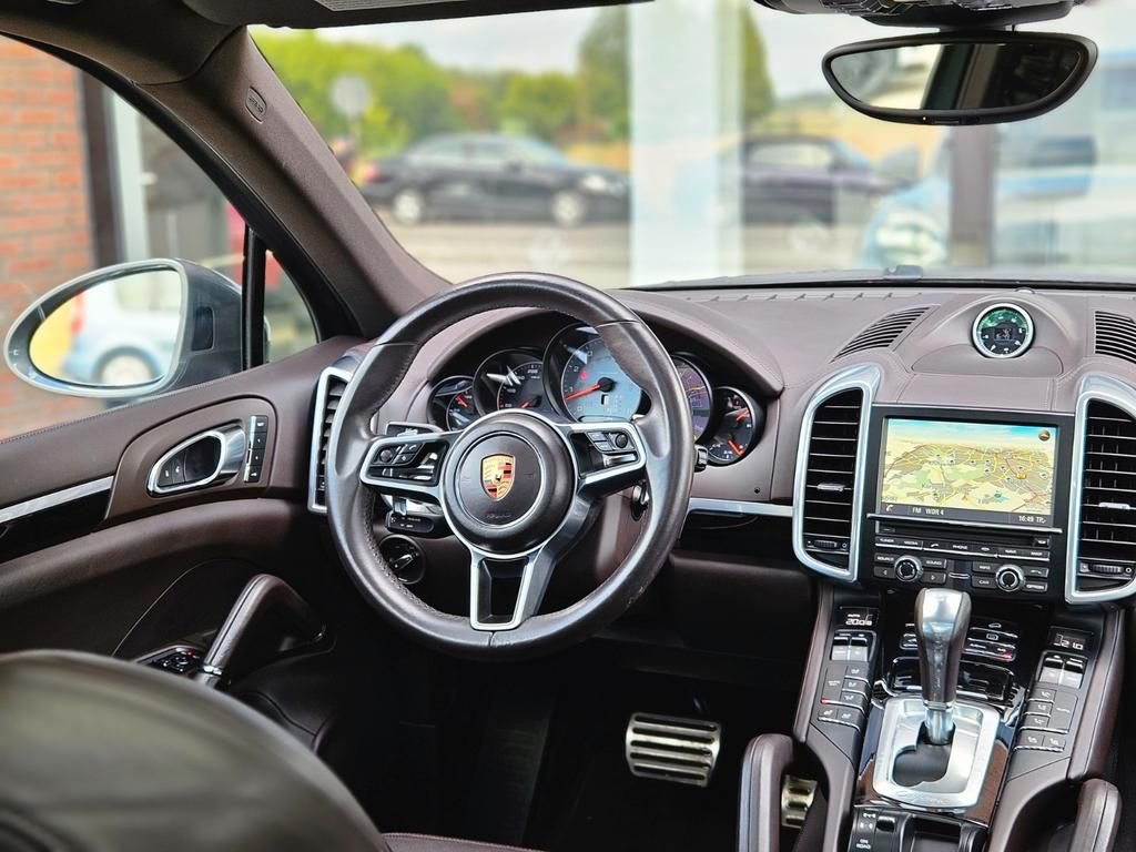 Porsche Cayenne S/LED/Bose/Sièges chauffants/Attelage – Image 6