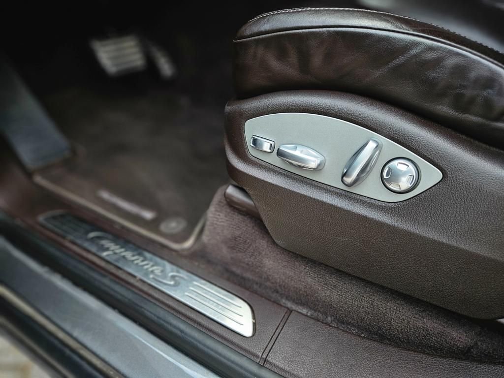 Porsche Cayenne S/LED/Bose/Sièges chauffants/Attelage – Image 11