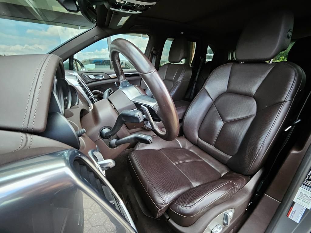 Porsche Cayenne S/LED/Bose/Sièges chauffants/Attelage – Image 14