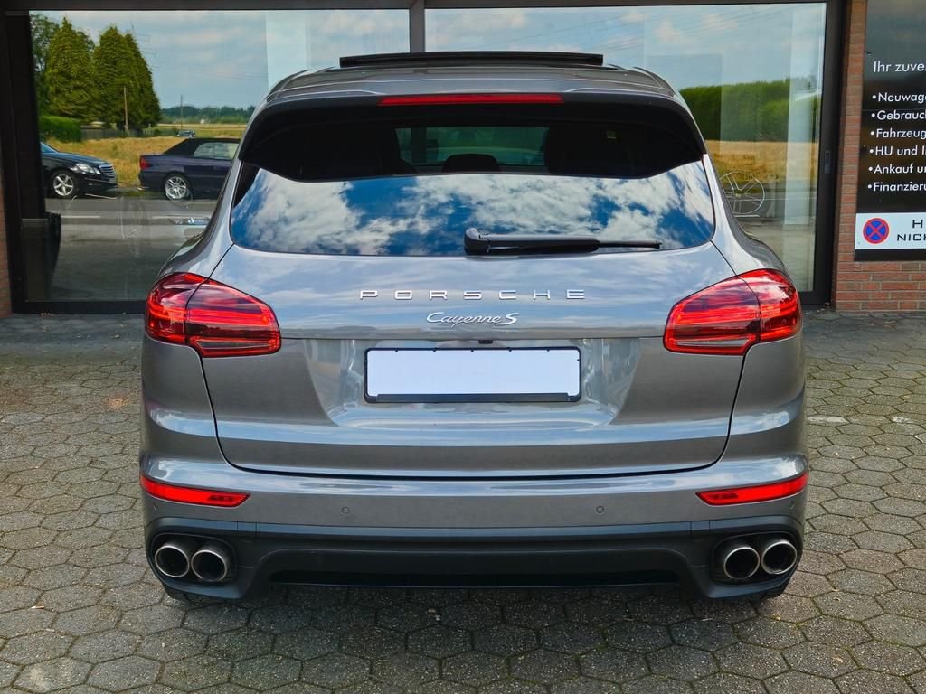 Porsche Cayenne S/LED/Bose/Sièges chauffants/Attelage – Image 20