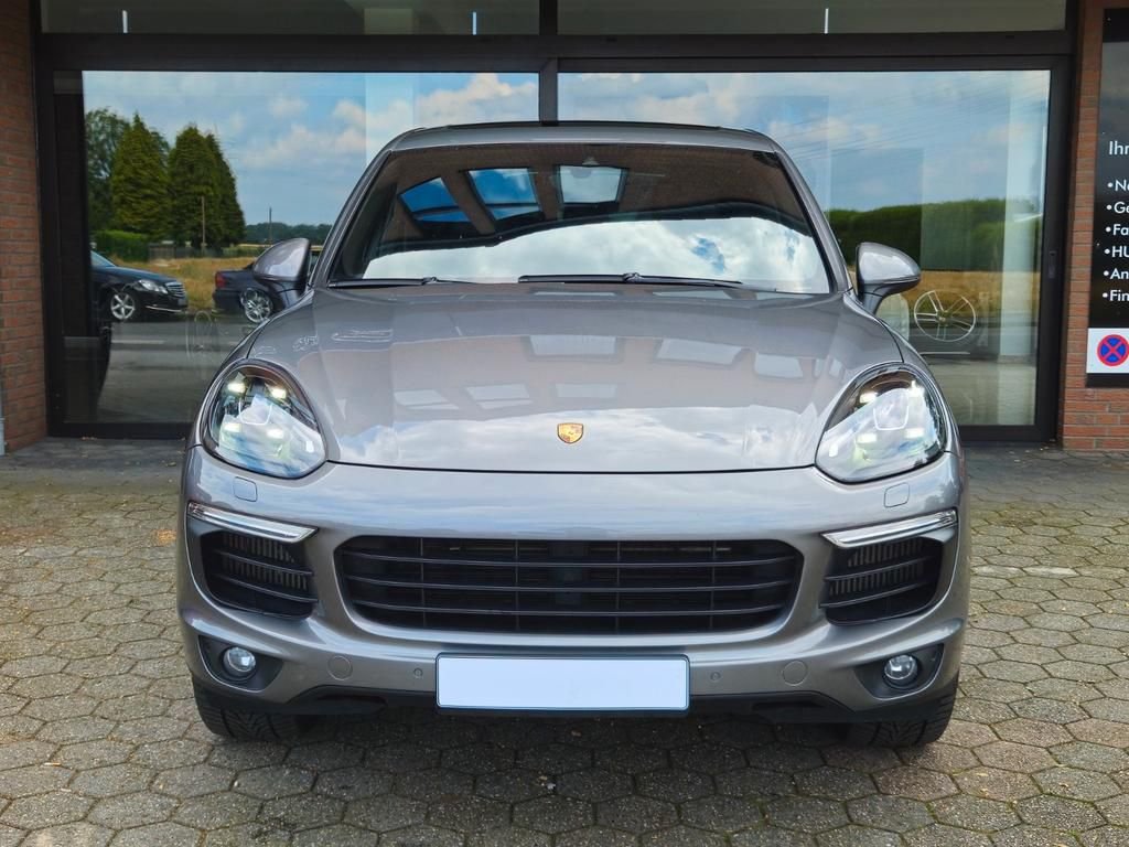 Porsche Cayenne S/LED/Bose/Sièges chauffants/Attelage – Image 23
